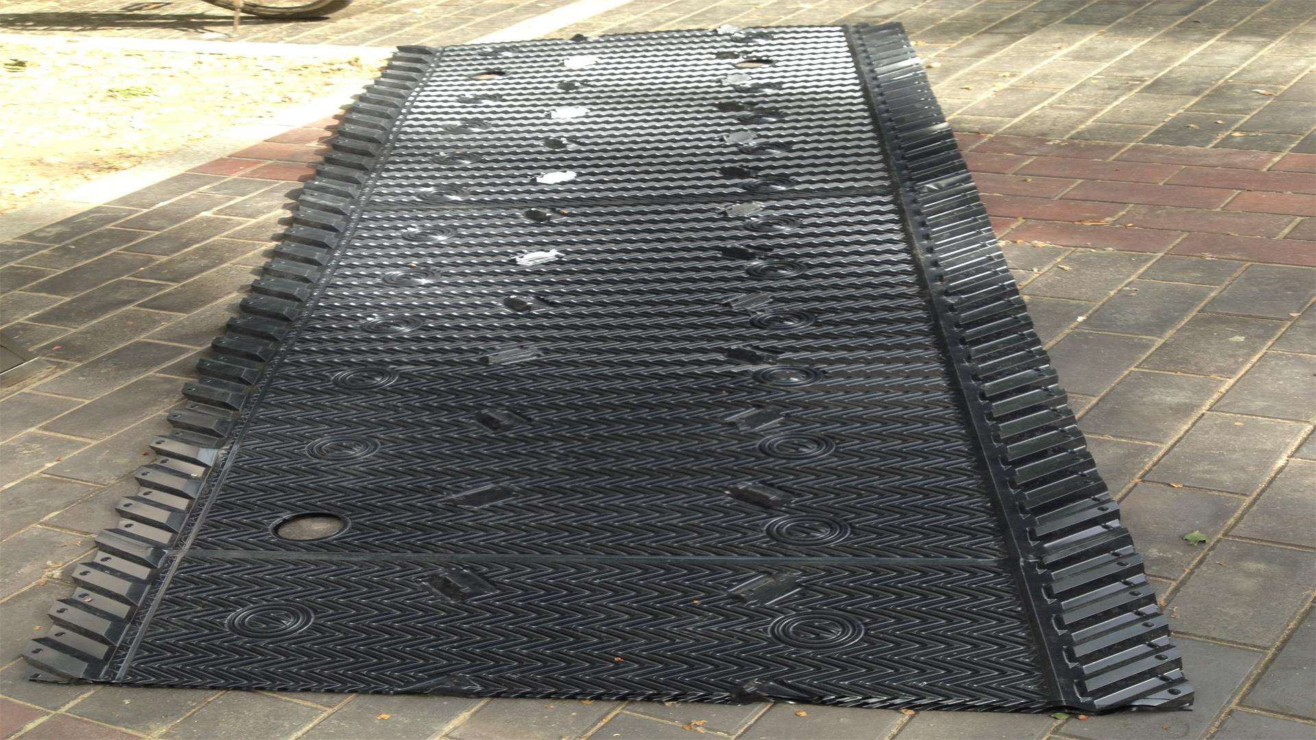 �������ˮ���ϏS��ֱ�N